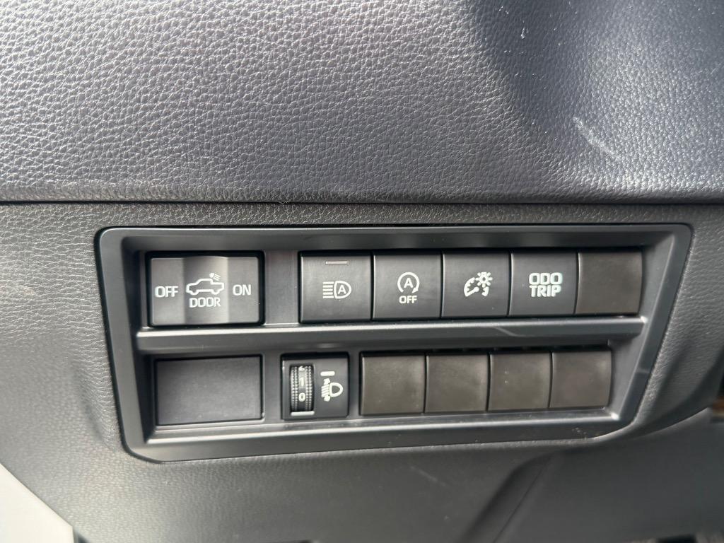 2023 Toyota Tundra - $36,900